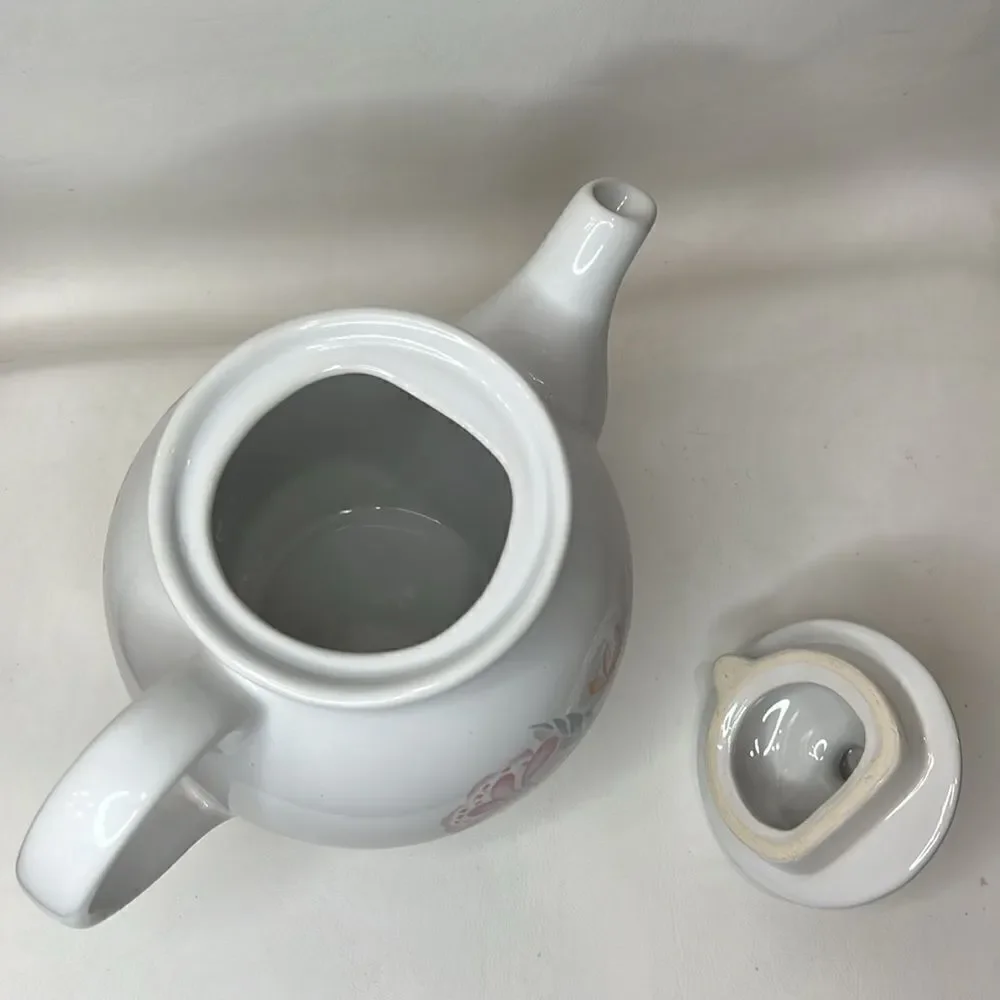 Corelle Coordinates Stoneware Tea Pot With Lid Handle Spout Floral Feminine Pink